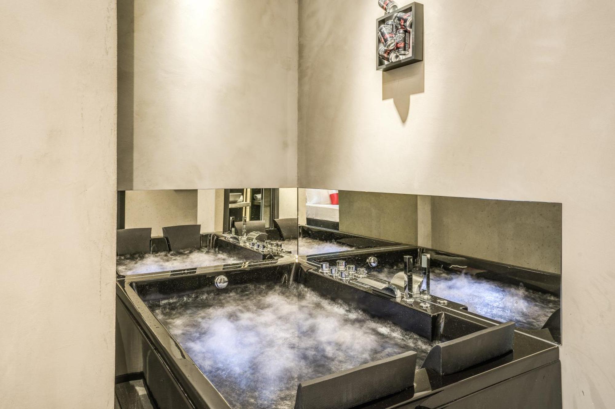 Gallery Experience Napoli ภายนอก รูปภาพ